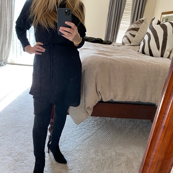 NWT Aritzia Black Crepe wrap dress - Picture 2 of 6